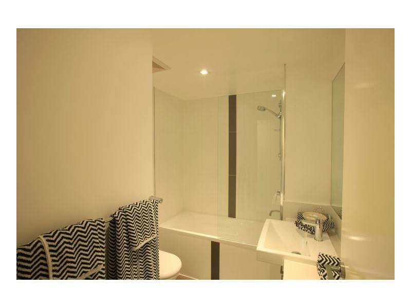 U803/159 Logan Road, Woolloongabba QLD 4102