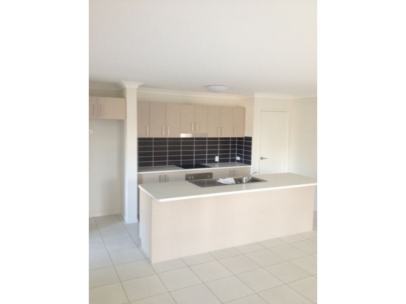 7 Macaulay St, Fernvale QLD 4306