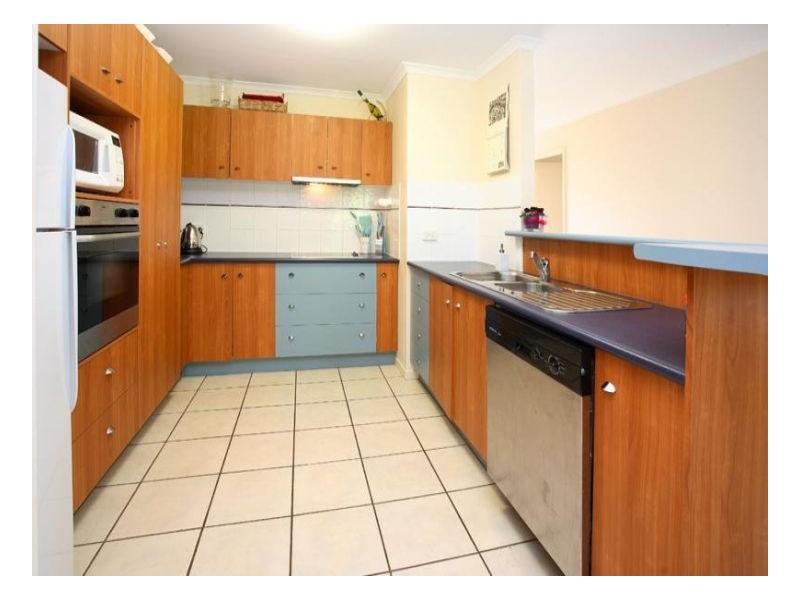 27 Hargreaves Rd, Manly West QLD 4179