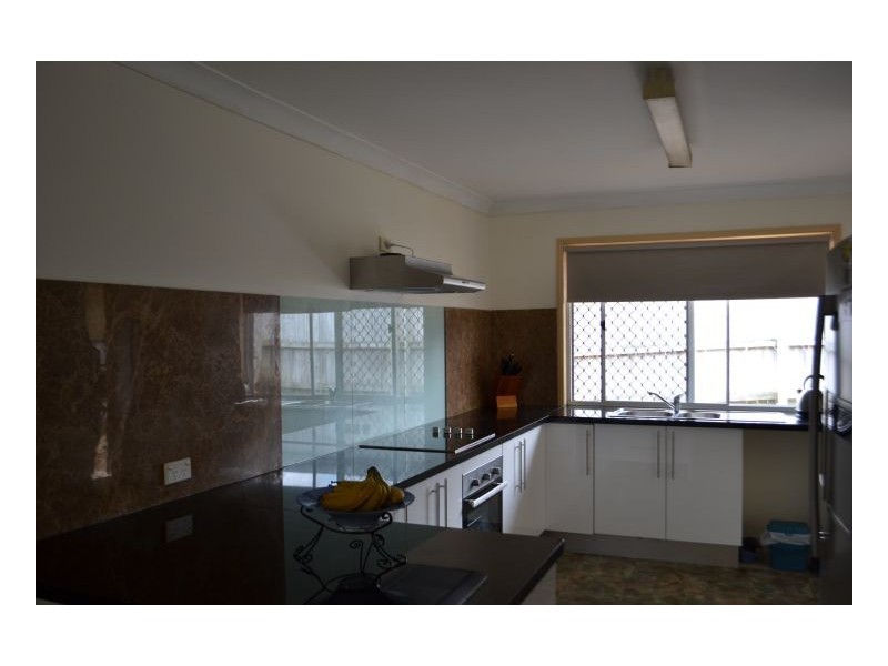 9 Daffodil Crescent, Calamvale QLD 4116