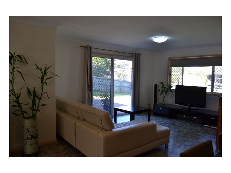 9 Daffodil Crescent, Calamvale QLD 4116