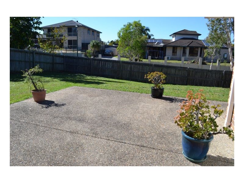 9 Daffodil Crescent, Calamvale QLD 4116