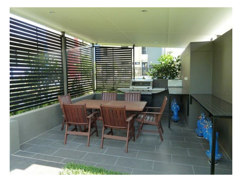 U62/2180 Logan Road, Upper Mount Gravatt QLD 4122