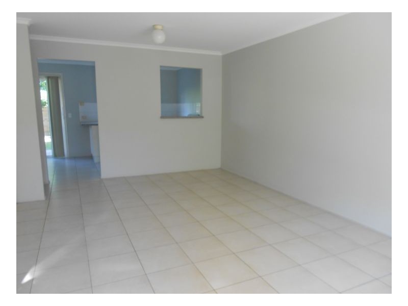 2 11 Rebecca Way, Slacks Creek QLD 4127