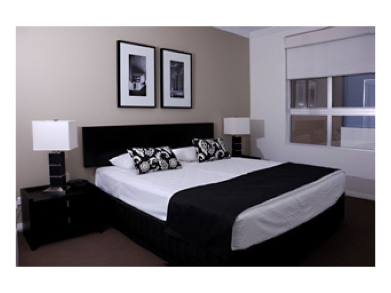 8 228 Varsity Parade, Varsity Lakes QLD 4227