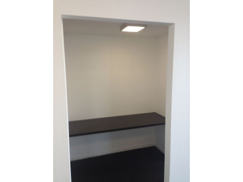 500 159 Logan Rd, Woolloongabba QLD 4102