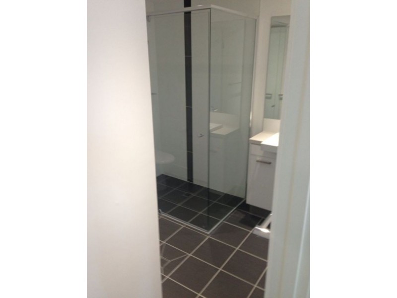 500 159 Logan Rd, Woolloongabba QLD 4102