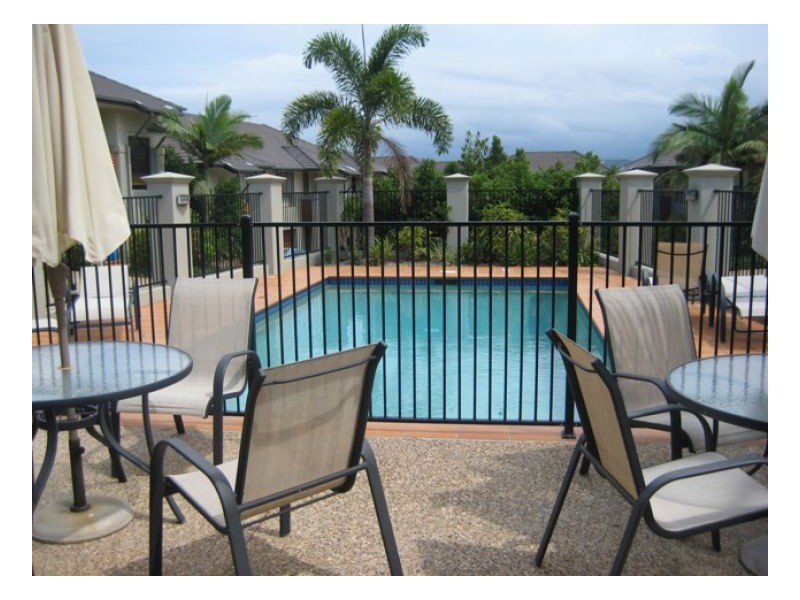 9/2 Northshore Ave, Varsity Lakes QLD 4227