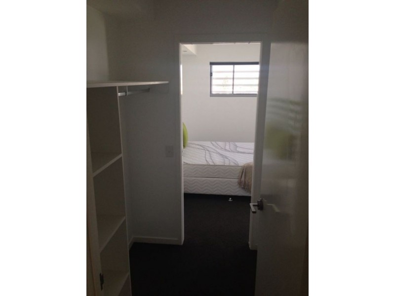 819/159 Logan Rd, Woolloongabba QLD 4102