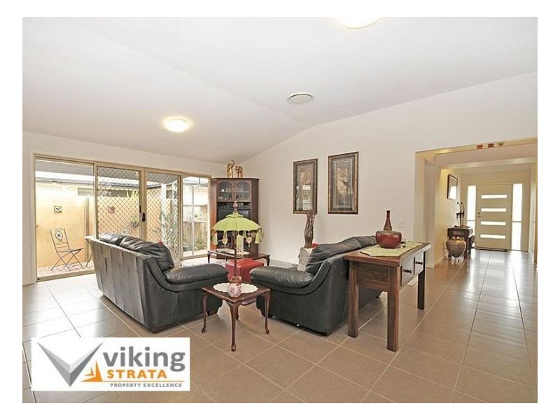 4 Petrie Crescent, Aspley QLD 4034