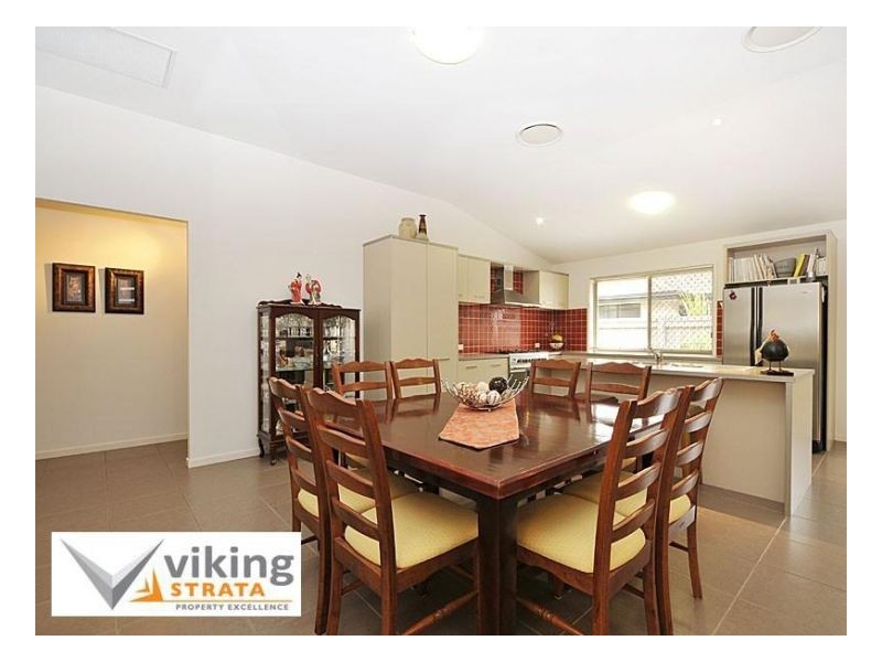 4 Petrie Crescent, Aspley QLD 4034