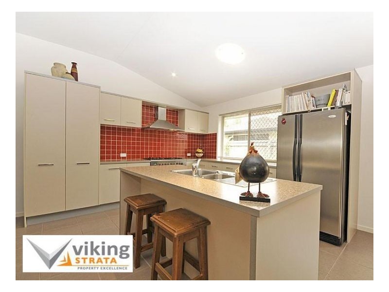 4 Petrie Crescent, Aspley QLD 4034