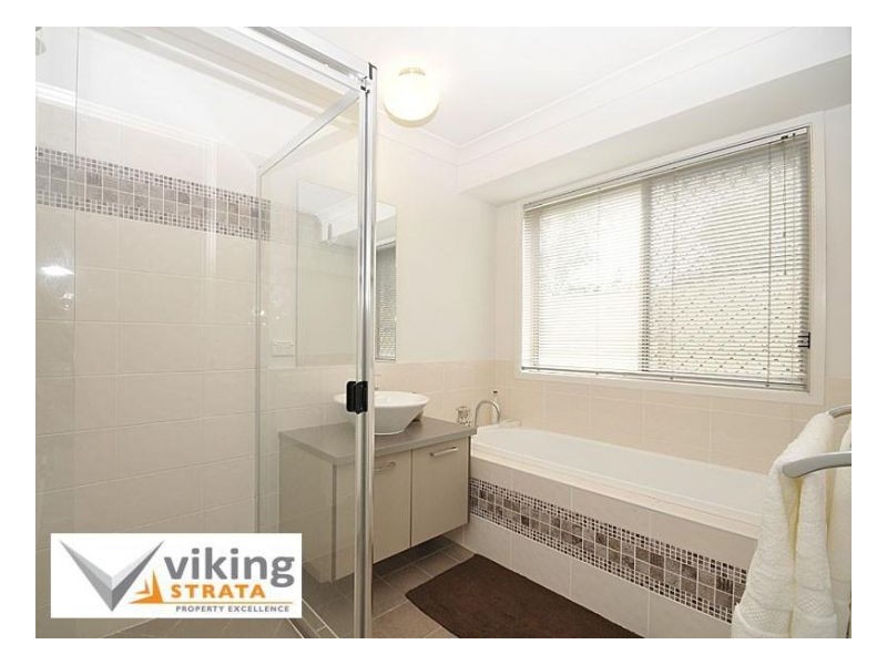 4 Petrie Crescent, Aspley QLD 4034