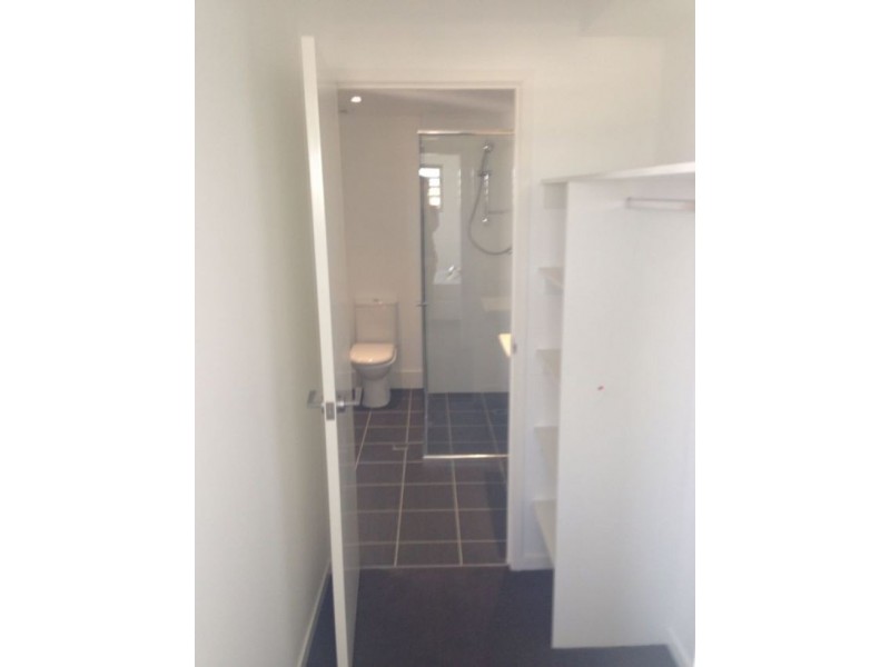 220/159 Logan Rd, Woolloongabba QLD 4102