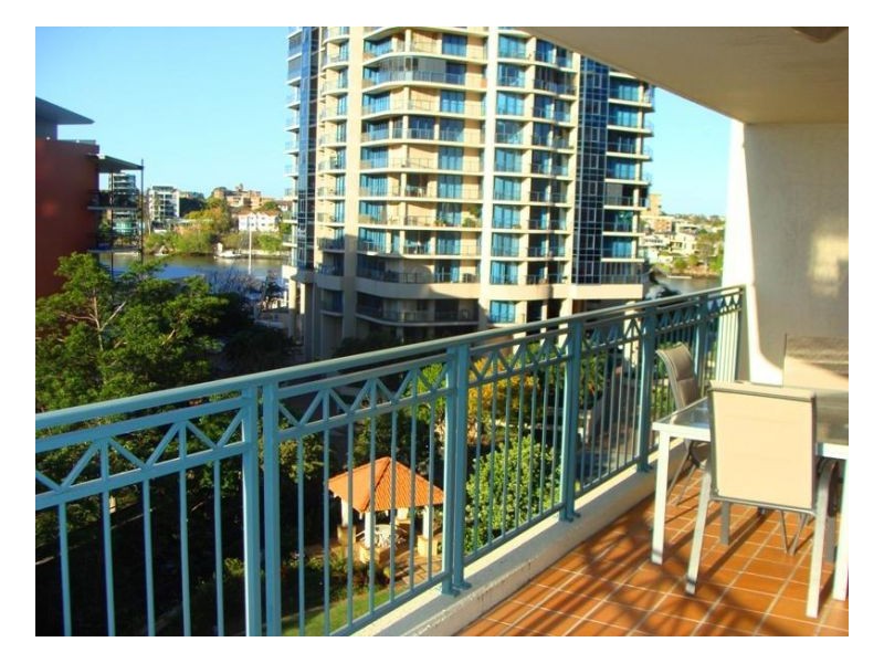 21/1 Goodwin Street, Kangaroo Point QLD 4169