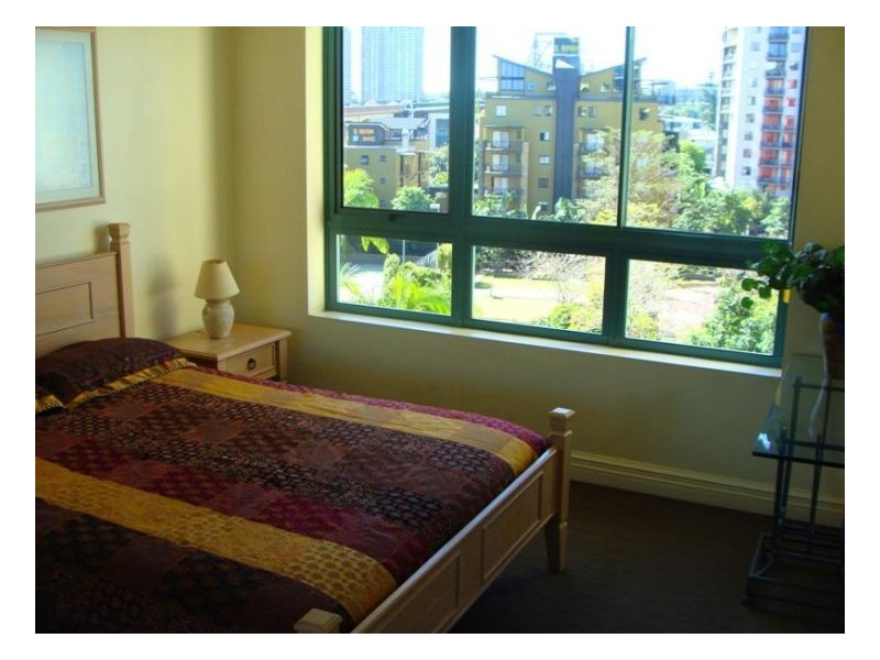 21/1 Goodwin Street, Kangaroo Point QLD 4169