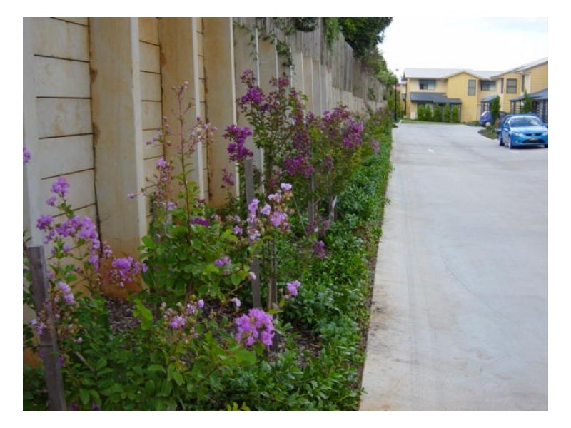 1/337 Spring Street, Kearneys Spring QLD 4350