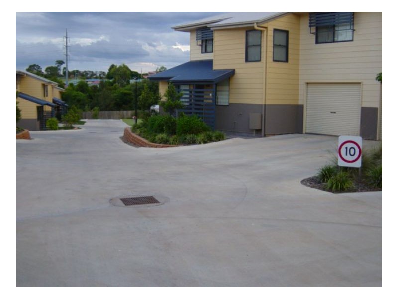 1/337 Spring Street, Kearneys Spring QLD 4350