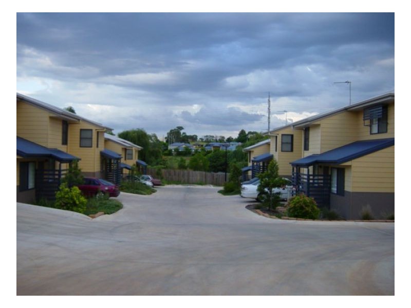 1/337 Spring Street, Kearneys Spring QLD 4350