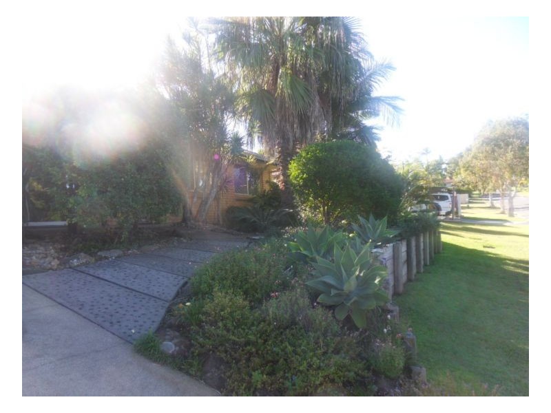 33 Lowanna Drive, Ashmore QLD 4214