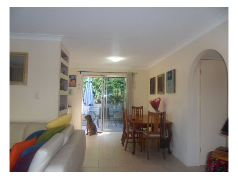 33 Lowanna Drive, Ashmore QLD 4214