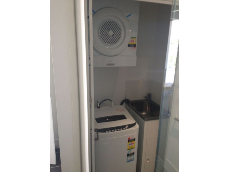 223/159 Logan Road, Woolloongabba QLD 4102