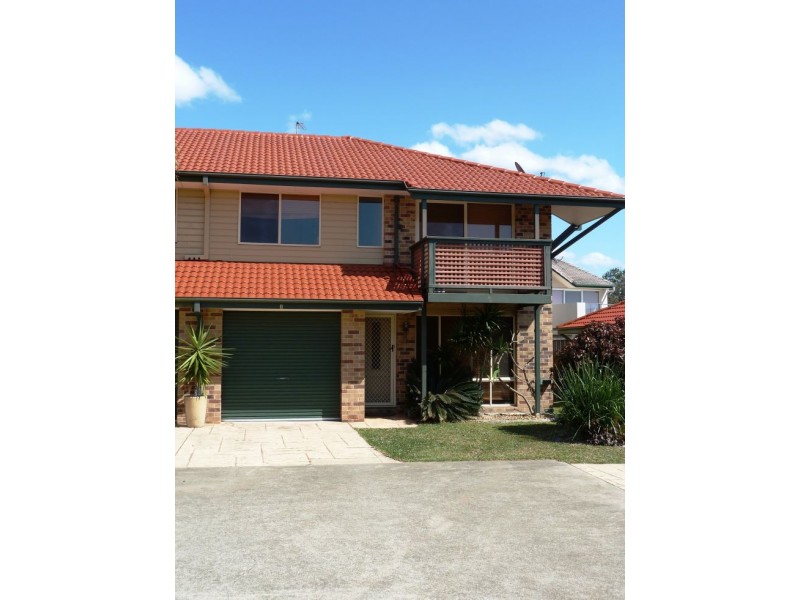 23 Tristan Court, Benowa QLD 4217