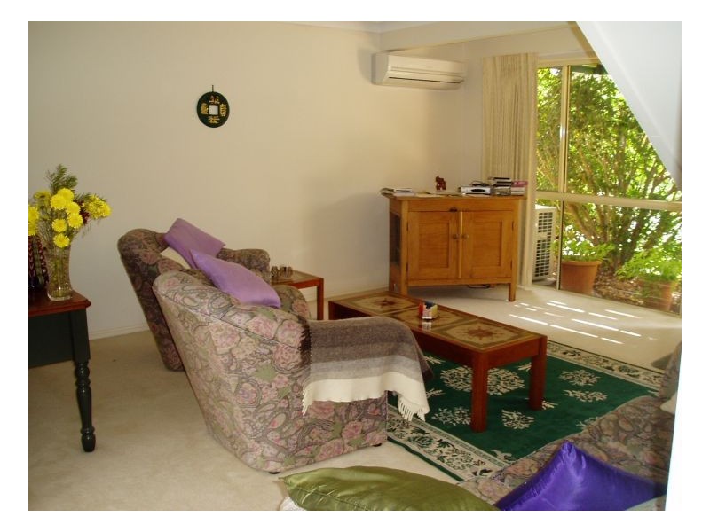 23 Tristan Court, Benowa QLD 4217