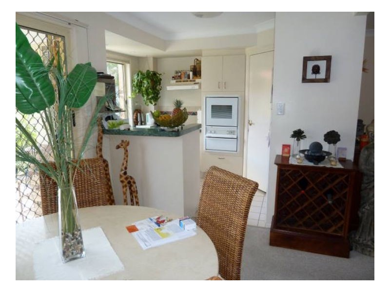 23 Tristan Court, Benowa QLD 4217