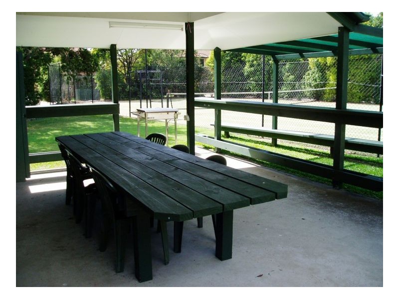 23 Tristan Court, Benowa QLD 4217