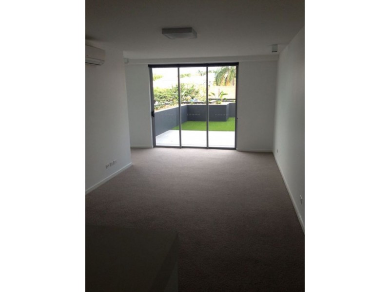 319/419 Logan Road, Woolloongabba QLD 4102