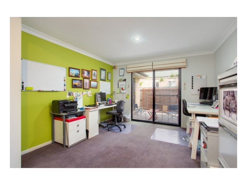 8 Heathwood Street, Taigum QLD 4018