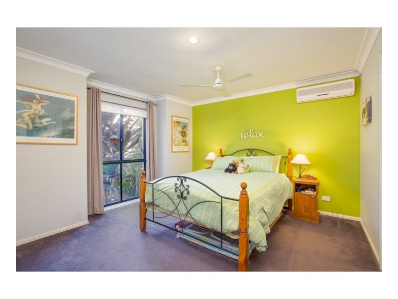 8 Heathwood Street, Taigum QLD 4018