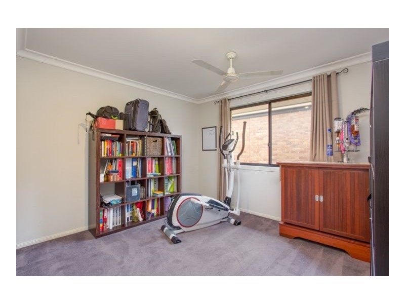 8 Heathwood Street, Taigum QLD 4018