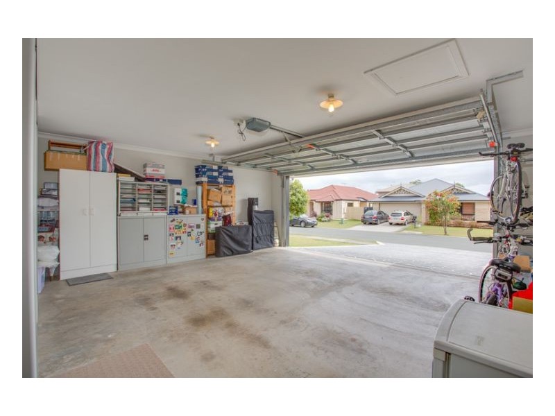 8 Heathwood Street, Taigum QLD 4018