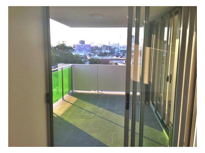 421 159, Woolloongabba QLD 4102