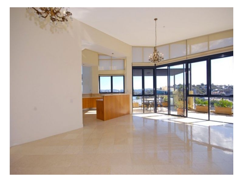 37 27-31 Harbour Rd, Bretts Wharf, Hamilton QLD 4007