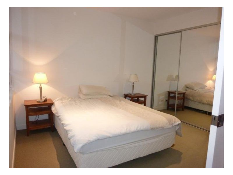 10 Pidgeon Close, West End QLD 4101