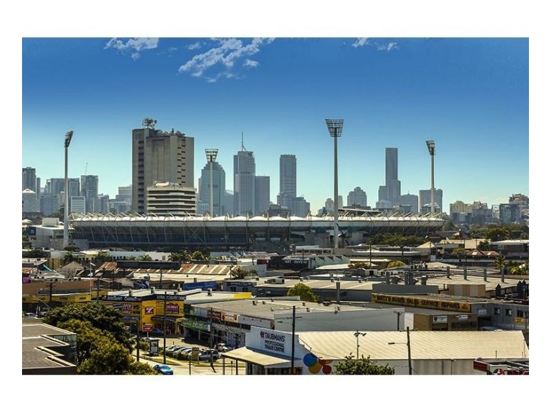 210/159 Logan Rd, Woolloongabba QLD 4102