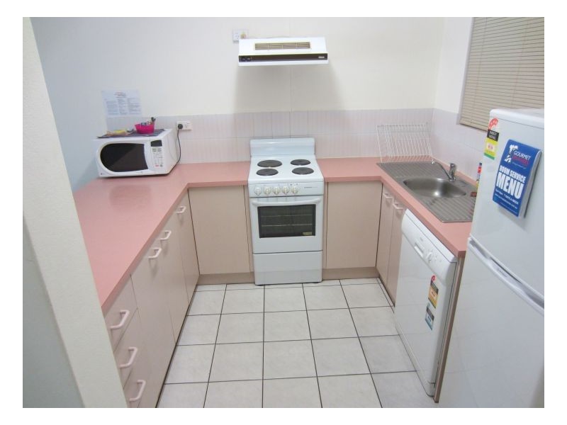 203/191 Mcleod Street, Cairns North QLD 4870