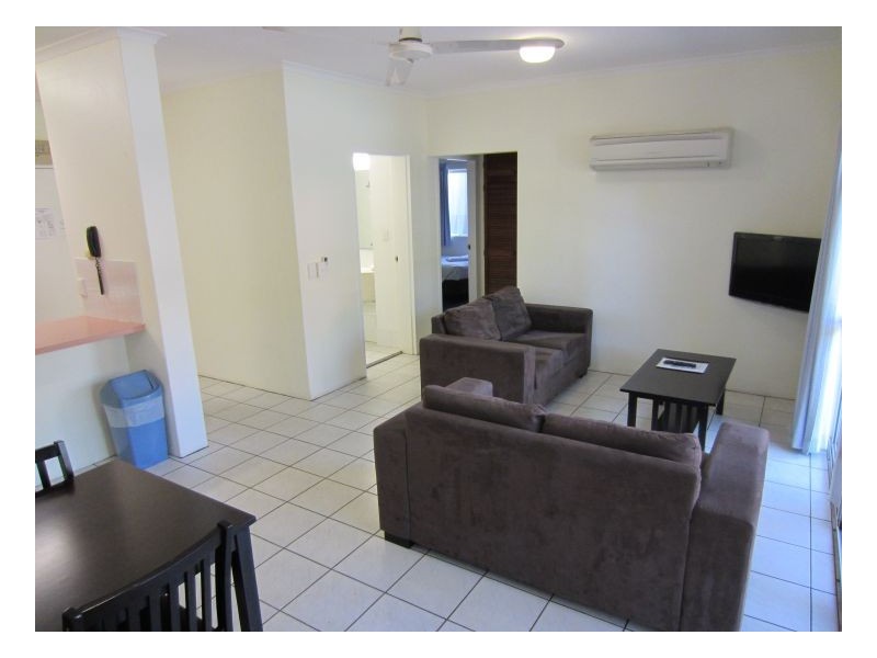 203/191 Mcleod Street, Cairns North QLD 4870