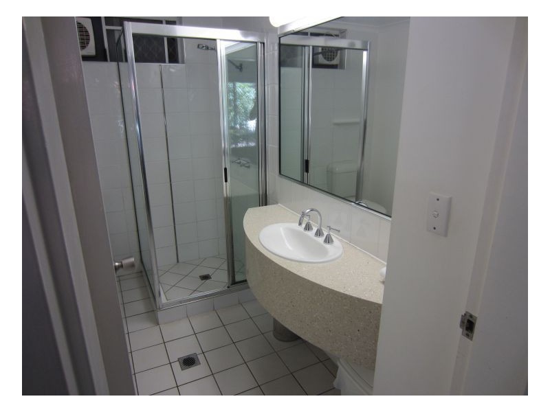 203/191 Mcleod Street, Cairns North QLD 4870