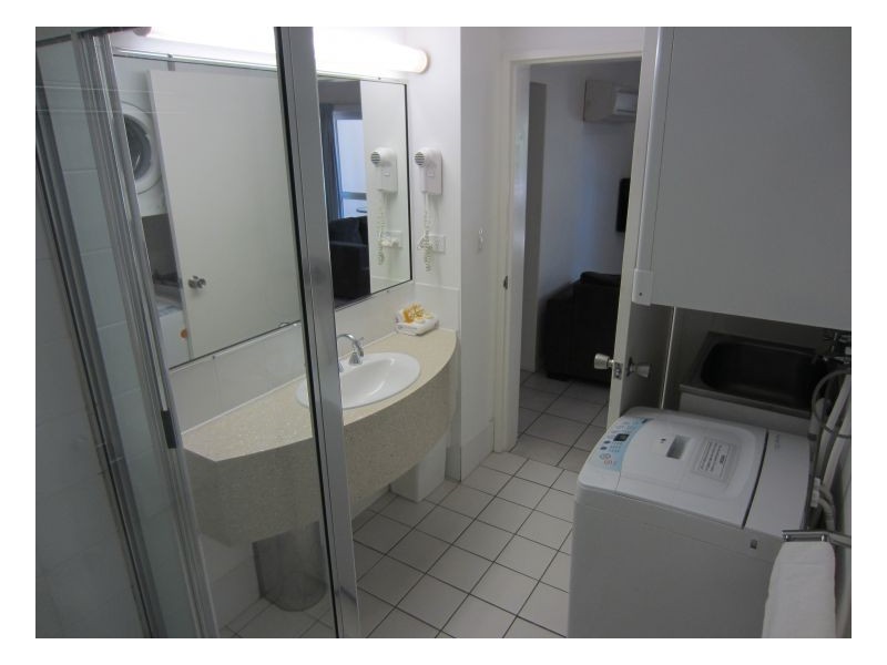 203/191 Mcleod Street, Cairns North QLD 4870