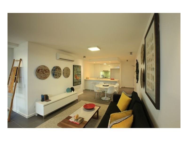 711/159 Logan Rd, Woolloongabba QLD 4102