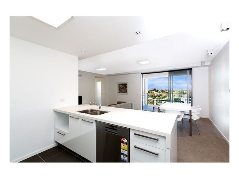 U 102/159 Logan Rd, Woolloongabba QLD 4102