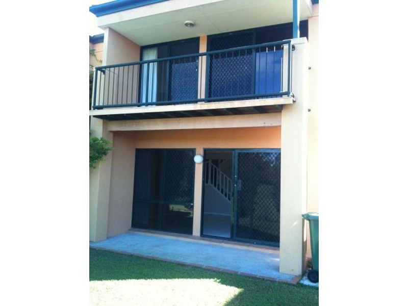 50/120 Highfield Drive, Merrimac QLD 4226
