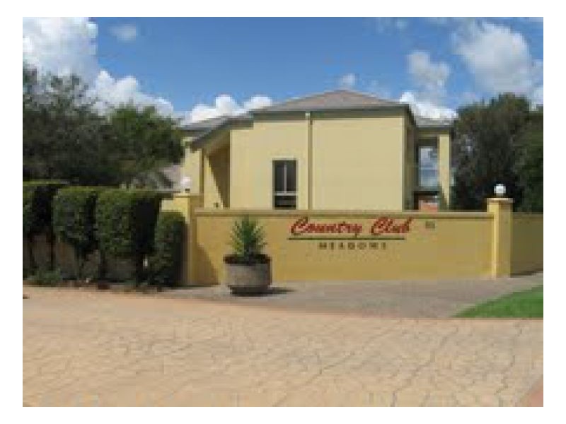 95J Arundel Drive, Arundel QLD 4214