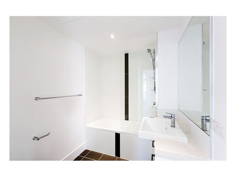 U208/159 Logan Rd, Woolloongabba QLD 4102