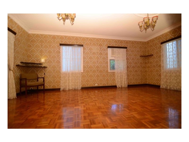 58 Lloyd Street, Camp Hill QLD 4152