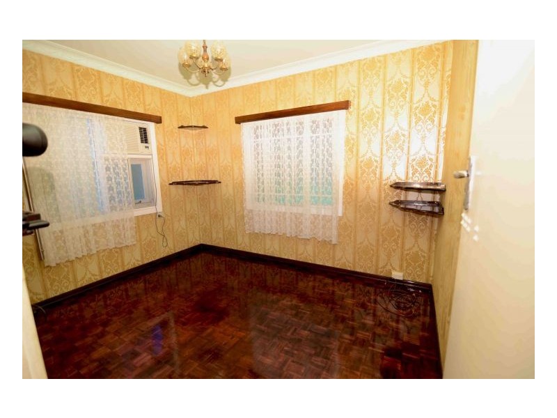 58 Lloyd Street, Camp Hill QLD 4152